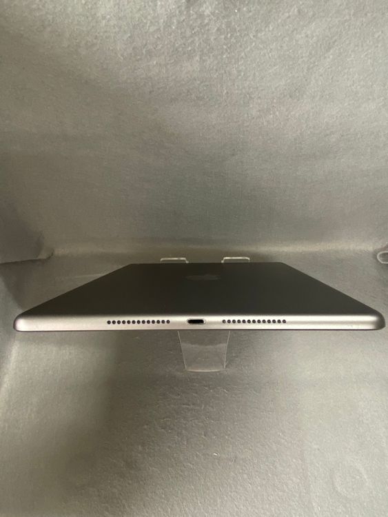 Ķ���� ������ Wi-Fi�� iPad ��9���� 64GB ���ڡ������쥤��
