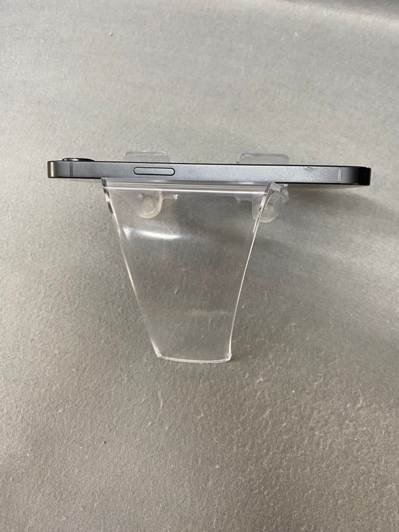 ���� ������ SIM�ե꡼ iPhone16e 128GB �֥�å��� �Хåƥ꡼100��
