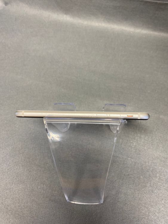 ���ʡ������ǡ�SIM�ե꡼��iPhoneSE ��3���塡256GB �������饤�ȿ�