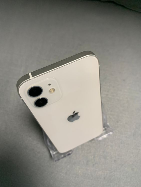 Ķ���� ������ SIM�ե꡼ iPhone12 256GB �ۥ磻�ȿ�