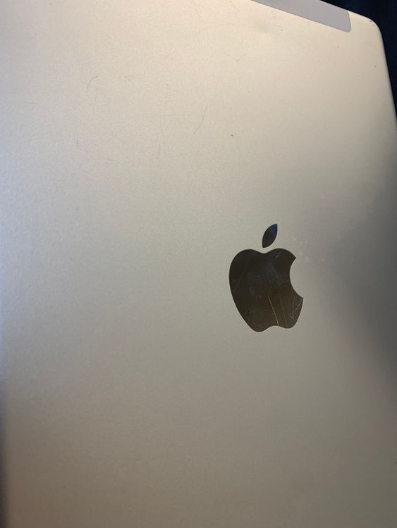 ����� SIM�ե꡼ iPad����6���� 32GB Wi-Fi+Cellular�� ����С���