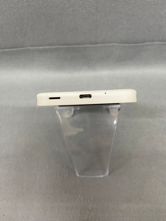 Ķ���ʡ������ǡ�SIM�ե꡼�� AQUOS wish3��64GB ������С���