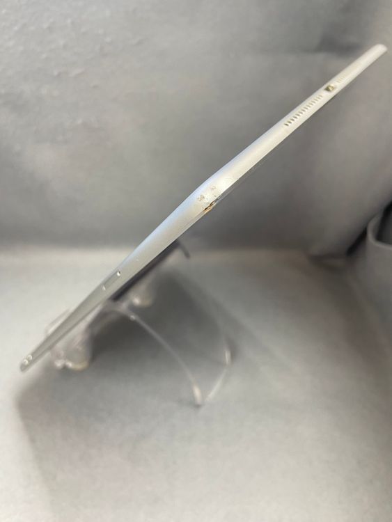 ��� ������ SIM�ե꡼ Cellular�� iPad Air ��2���� 32GB ����С���
