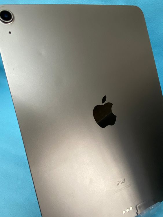 ����� ������ iPad Air ��4���� 256GB Wi-Fi�� ���ڡ������쥤��