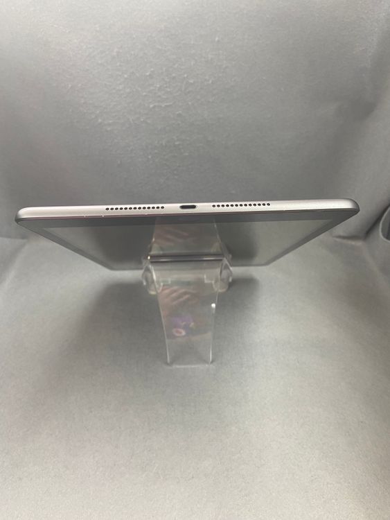 ���ʡ������ǡ�Wi-Fi �ǡ�iPad ��9���塡 64GB ���ڡ������쥤��
