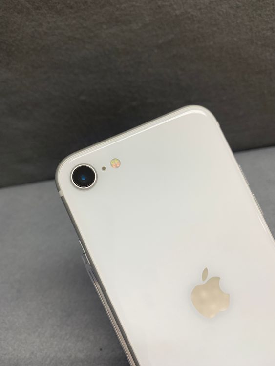 Ķ���� Apple���ȥ��� SIM�ե꡼ iPhoneSE �裲���� 256GB �ۥ磻�ȿ�