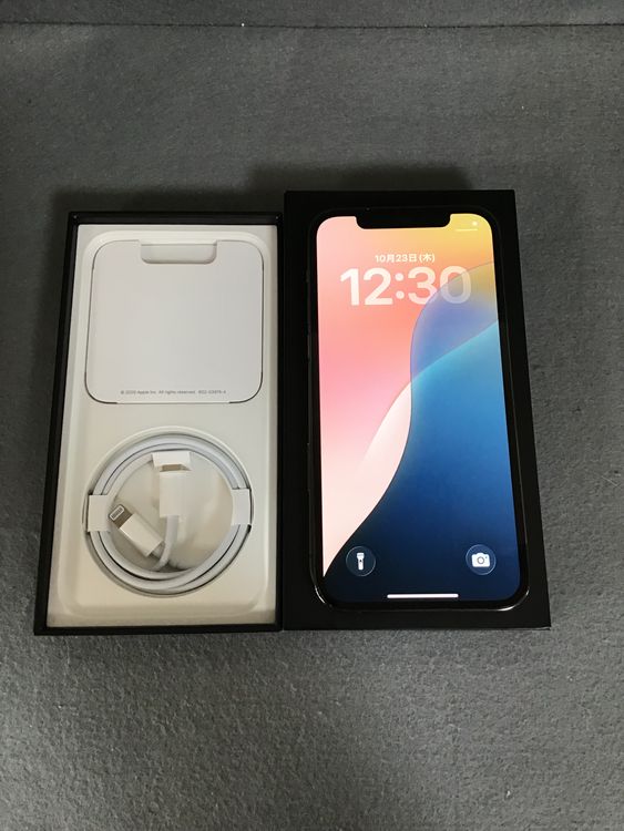 美品 国内版 SIMフリー iPhone12  Pro  256GB グラファイト色