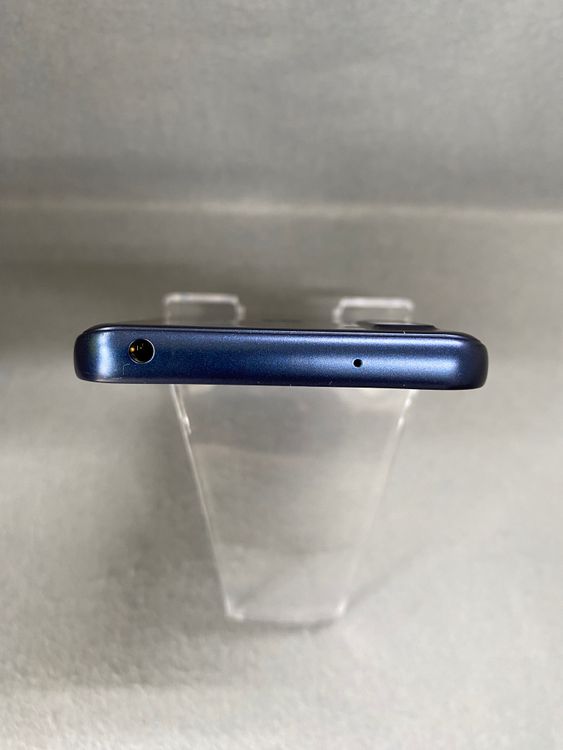 ���ʡ������� SIM�ե꡼ arrows we 64GB �ͥ��ӡ��� F-51B