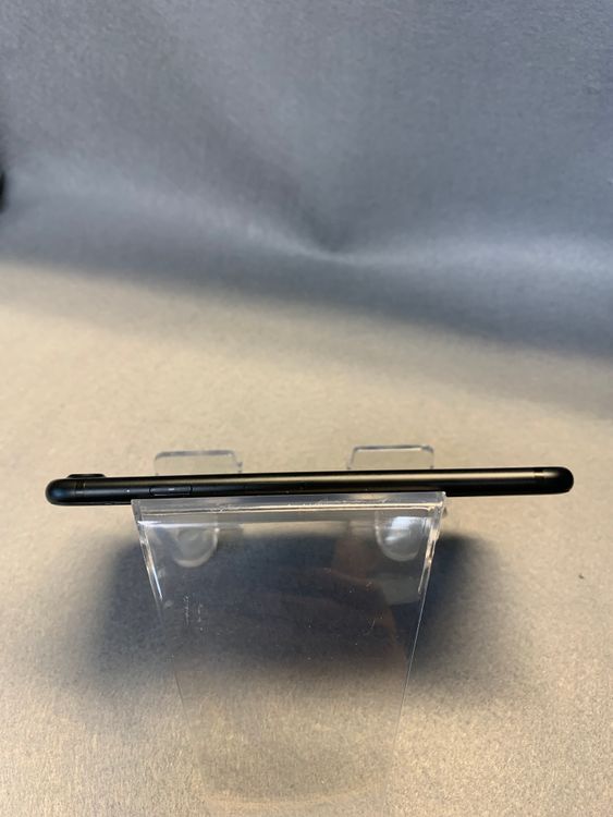 ���ʡ������ǡ�SIM�ե꡼��iPhone���� 32GB �֥�å���