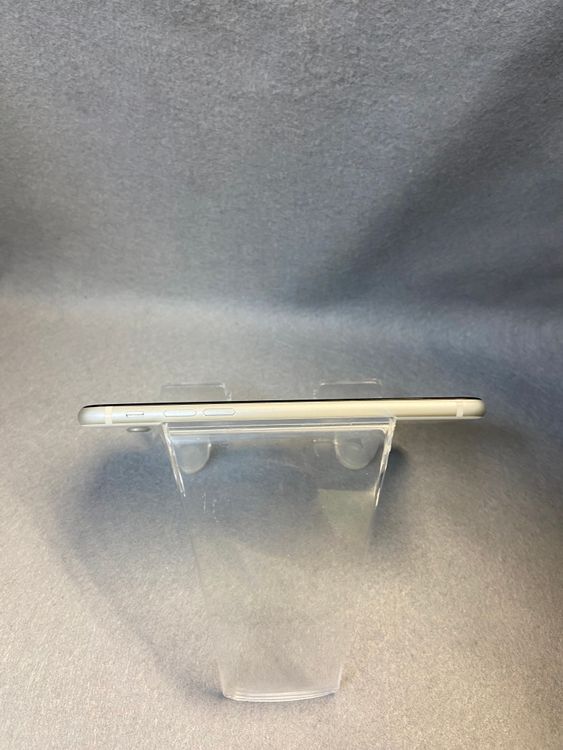 Ķ���ʡ������ǡ�SIM�ե꡼��iPhoneSE ��2���塡64 GB �ۥ磻�ȿ�