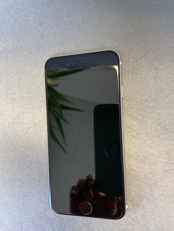 Ķ���ʡ������ǡ�SIM�ե꡼��iphoneSE �������塡64GB �ۥ磻�ȿ�