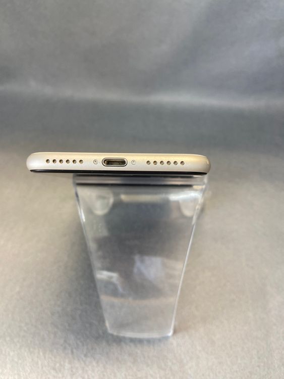 Ķ���ʡ��������ǥե꡼��iPhoneSE �軰���� 64GB ���������饤�ȿ�