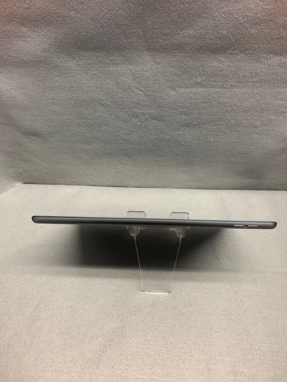 Ķ���ʡ������ǡ�iPad ��9���塡 64GB Wi-Fi�ǡ����ڡ������쥤��