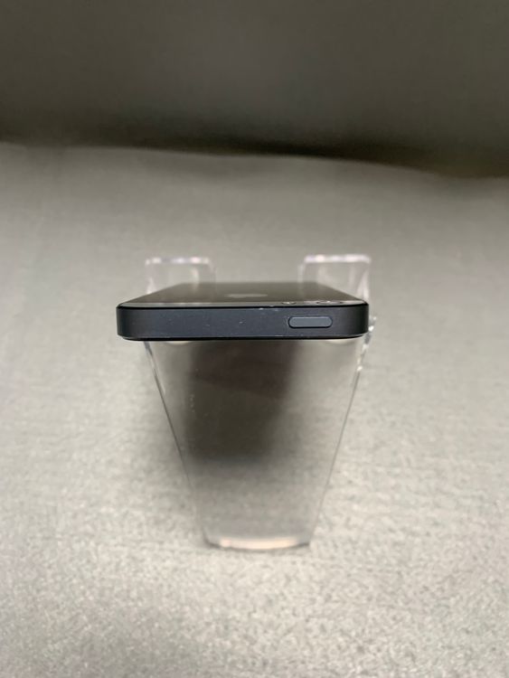 ������ ������ iPhone5 64GB �֥�å���