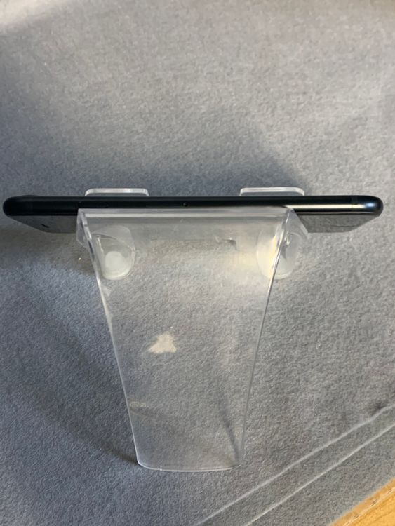 ���ʡ������ǡ�SIM�ե꡼��iPhoneSE �軰���� 64GB �ߥåȥ饤�ȿ�