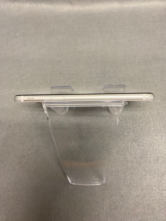 ���ʡ������ǡ�SIM�ե꡼��iPhoneSE�裲���� 256GB �ۥ磻�ȿ�
