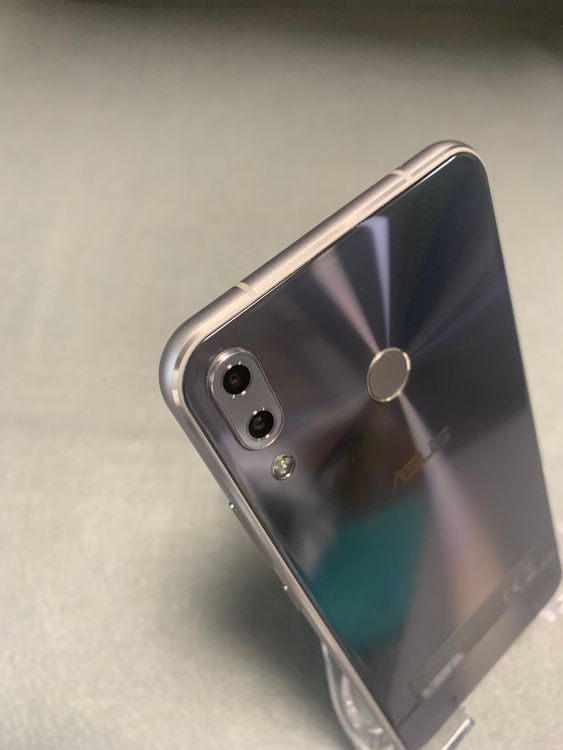 超美品 ASUS Zenfone 5z 256GB メテオシルバー色