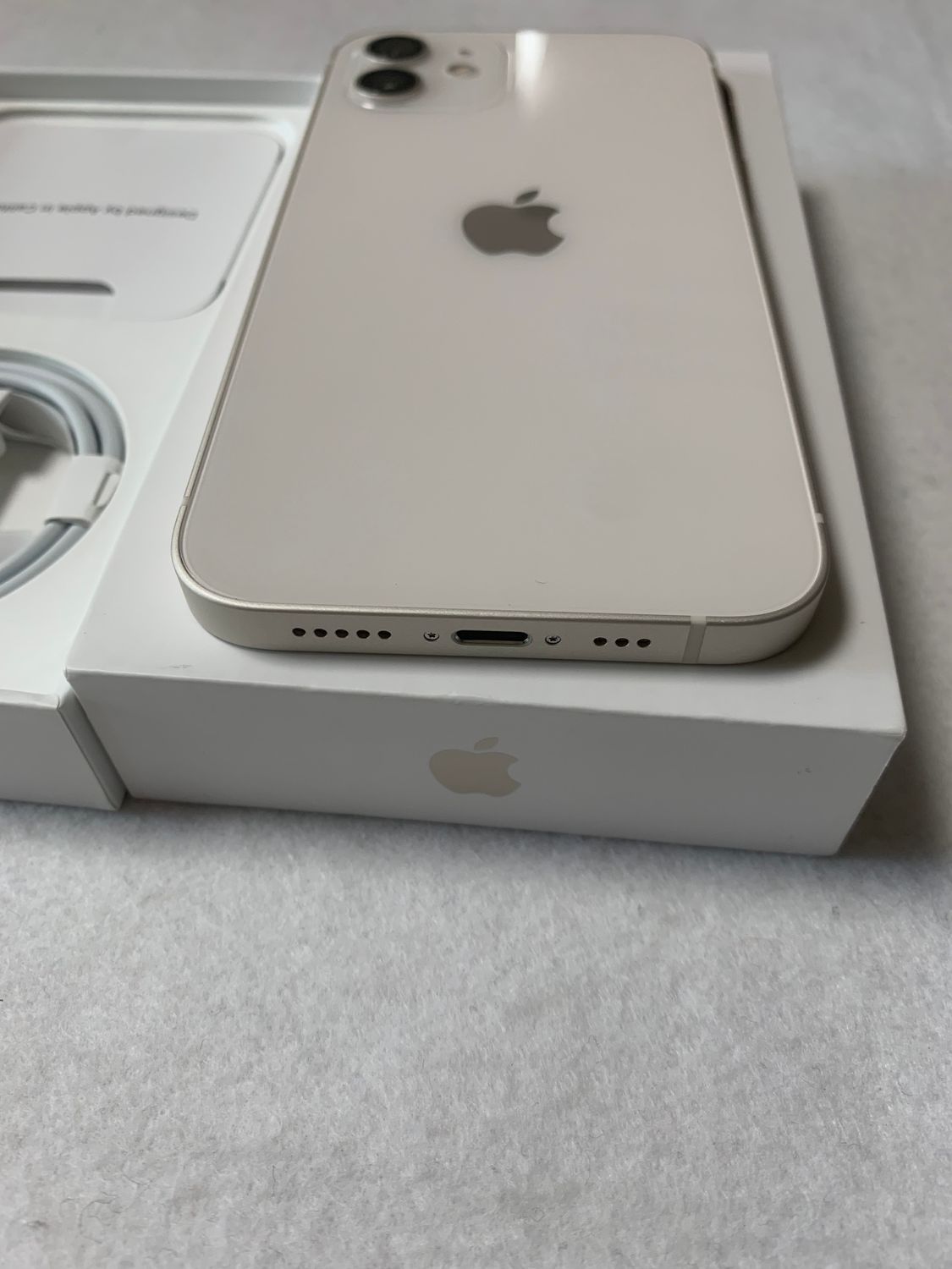 中古　美品　国内版　SIMフリー　iPhone12 128GB ホワイト色 ムスビー｜超美品 国内版 simフリー iPhone12 128GB ホワイト色