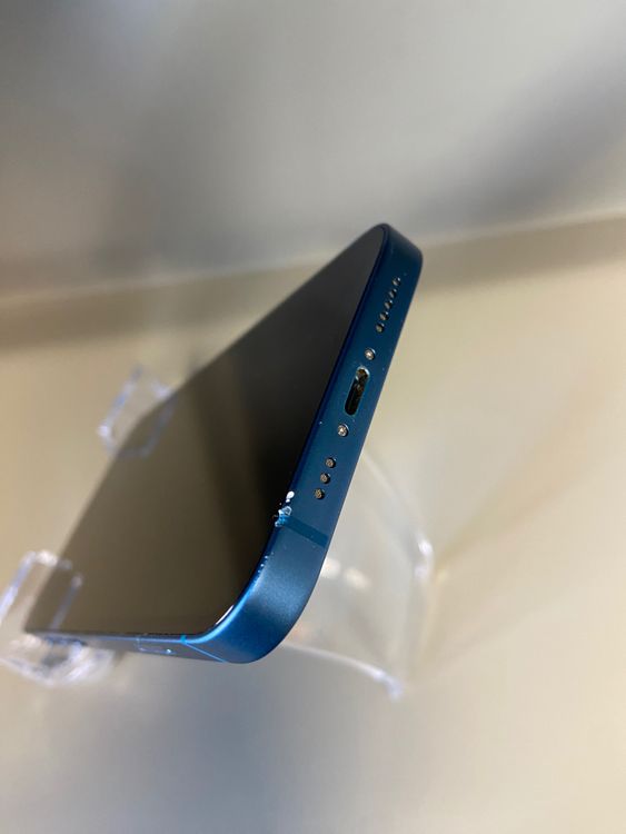 ���ʡ������ǡ�SIM�ե꡼��iPhone13 256GB �֥롼��