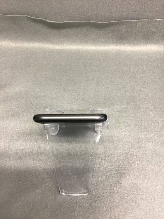 ���� ������ SIM�ե꡼ iPhone8  256GB ���ڡ������쥤��