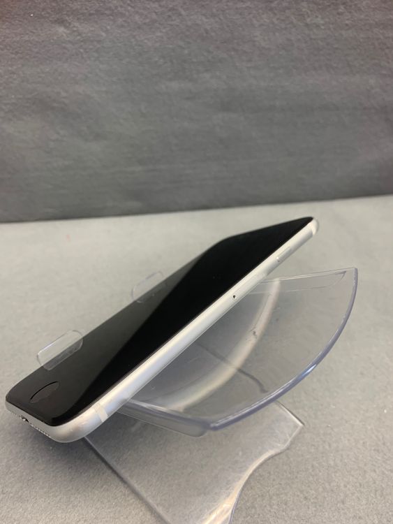 ���ʡ������ǡ�SIM�ե꡼��iPhoneSE ��2���塡128GB �ۥ磻�ȿ�