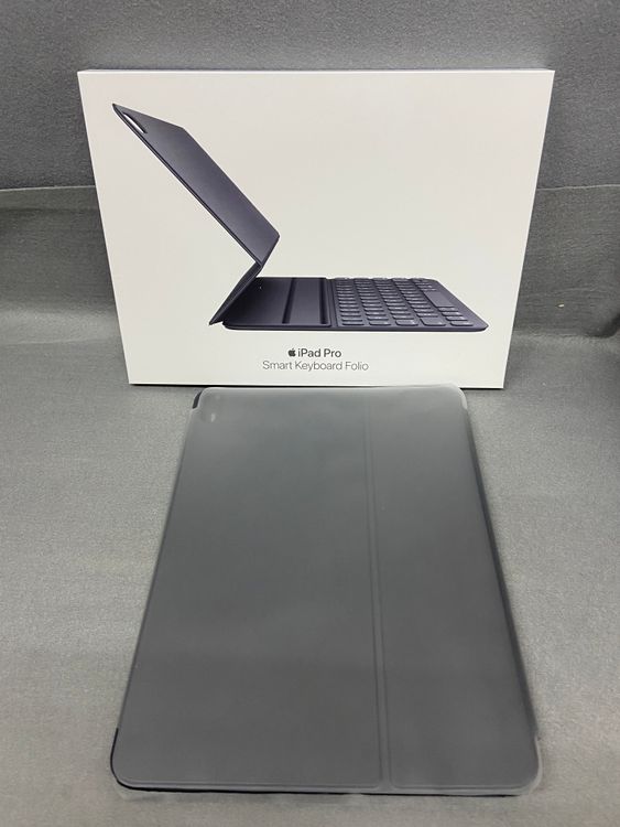 ������� Apple������ Magic Keyboard iPad Pro 11�����  �֥�å���