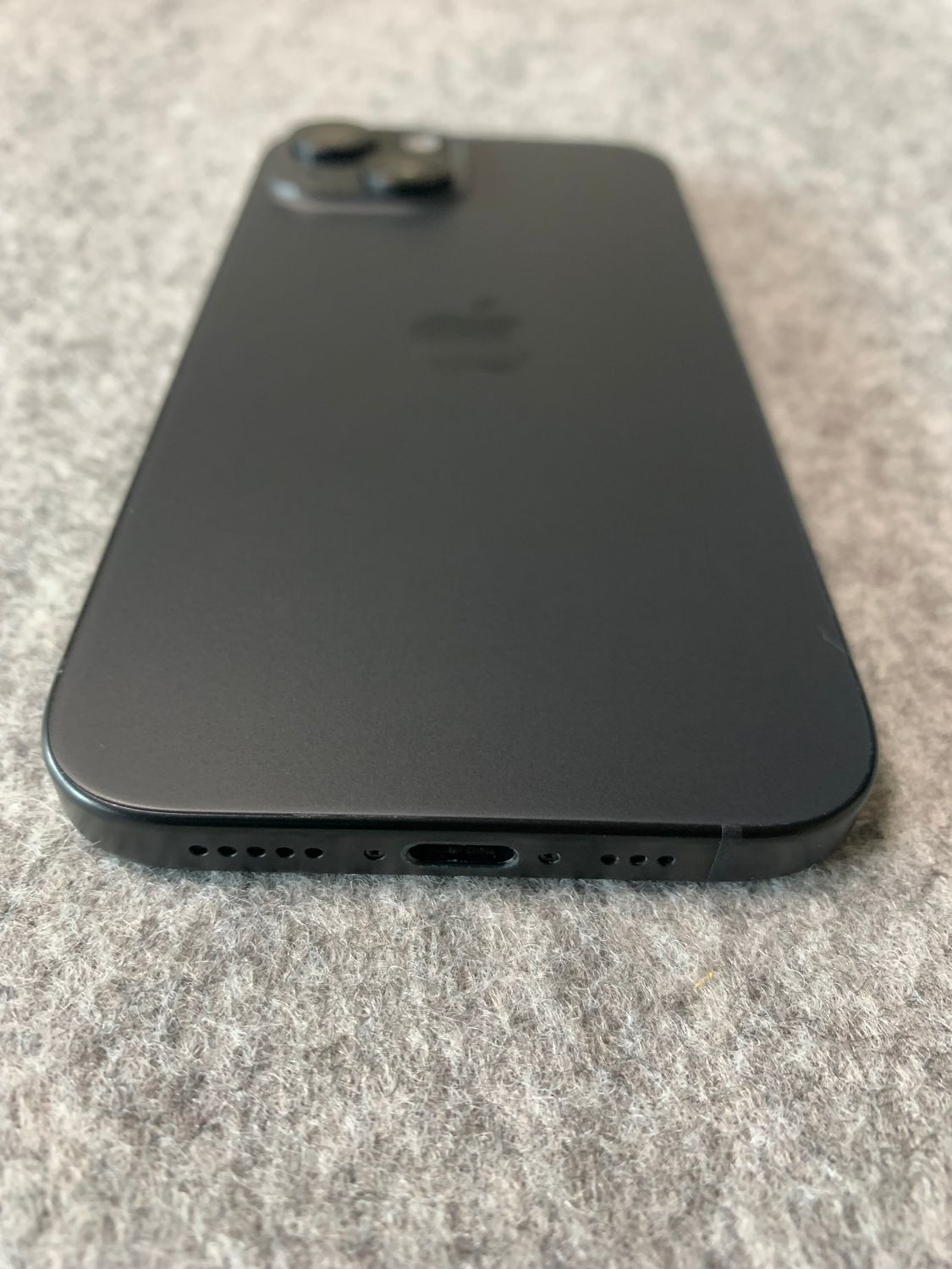 ムスビー｜ほぼ未使用 お得 国内版 simフリー iPhone15 128GB ブラック 