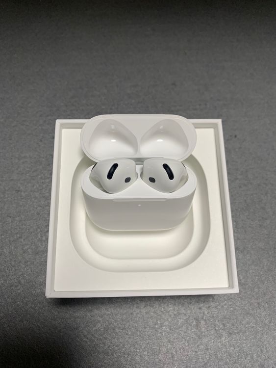 �ۤ�̤���� AirPods ��4���� USB-C
