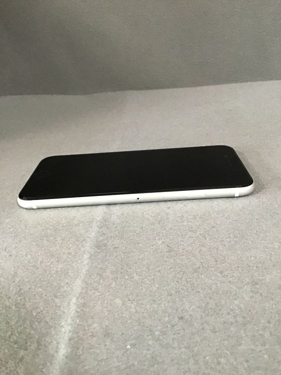 ĶʡAppleȥǡSIMե꡼iPhoneSE 2塡 256GB ۥ磻ȿ