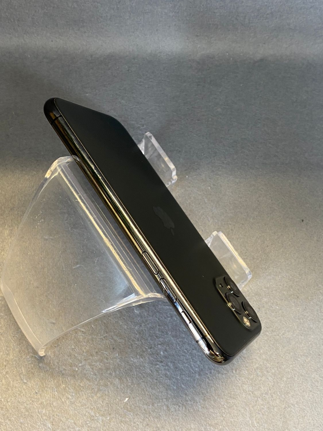 ムスビー｜美品 国内版 SIMフリー iPhone11 Pro 64GB スペースグレー色