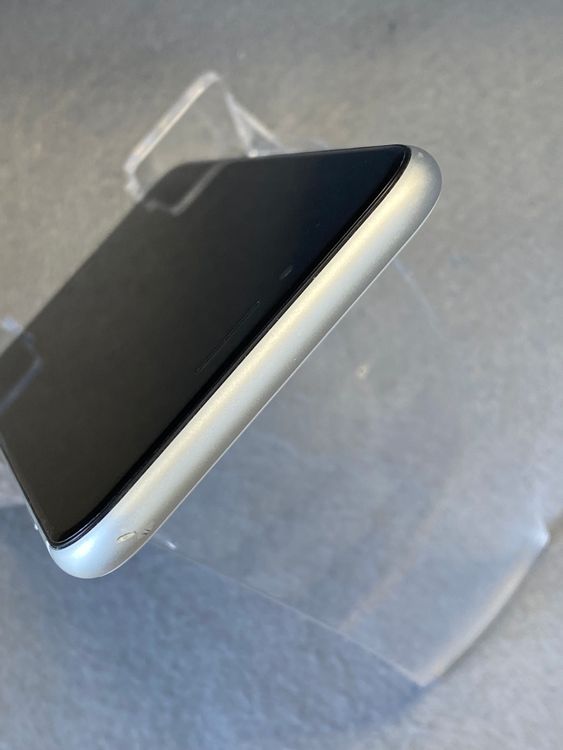 ���ʡ������ǡ�SIM�ե꡼��iPhoneSE �裲���� 128GB �ۥ磻�ȿ�