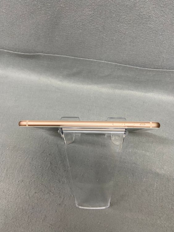 ������ʡ������ǡ�SIM�ե꡼��iPhone8 Plus 64GB ������ɿ�