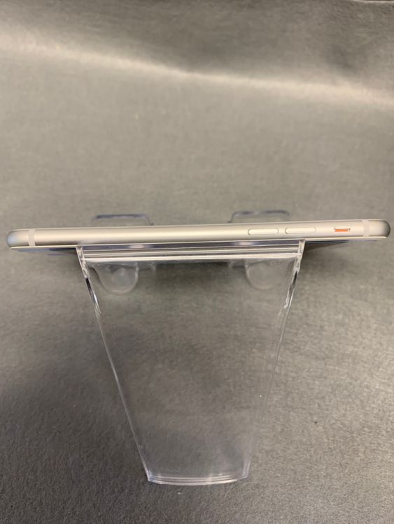 ���ʡ������ǡ�SIM�ե꡼��iPhone 8 64GB ����С���