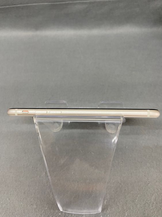 ���� ������ SIM�ե꡼ iPhoneSE ��3����128GB �������饤�ȿ�