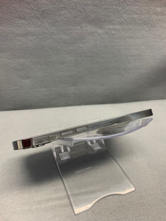 ���ʡ������ǡ�SIM�ե꡼��iPhone13 Pro 256GB  ����ե����ȿ�