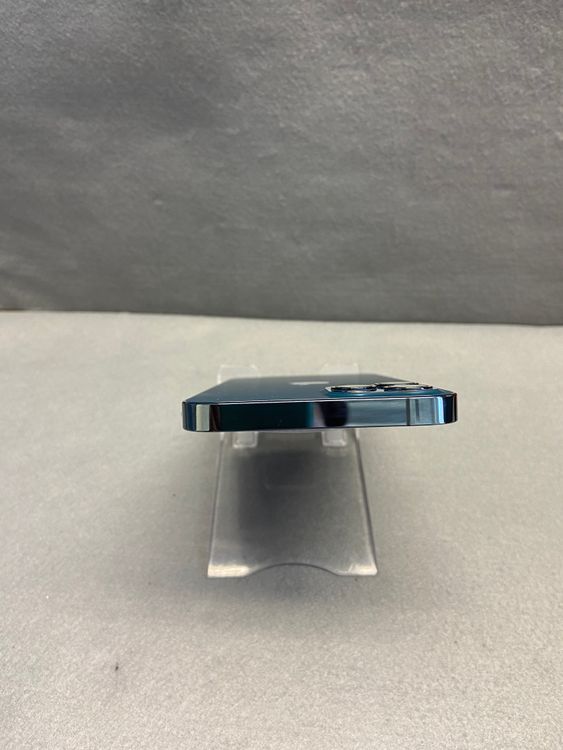 ���� Apple���ȥ��� SIM�ե꡼ iPhone12 Pro 256GB �ѥ��ե��å��֥롼��
