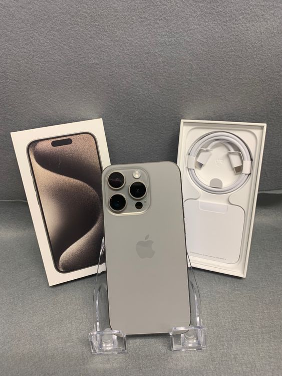 Ķ���ʡ������ǡ�SIM�ե꡼iPhone15pro 128GB �ʥ���������󥦥࿧