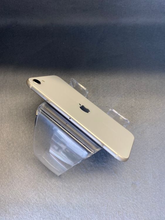 ���ʡ������ǡ�SIM�ե꡼��iPhoneSE �軰���� 64GB���������饤�ȿ�