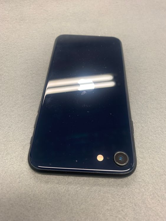���ʡ������ǡ�SIM�ե꡼��iPhoneSE ��3���� 128GB �ߥåȥ饤�ȿ�