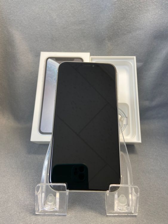 ���ʡ������ǡ�SIM�ե꡼��iPhone XR 64GB �ۥ磻�ȿ�