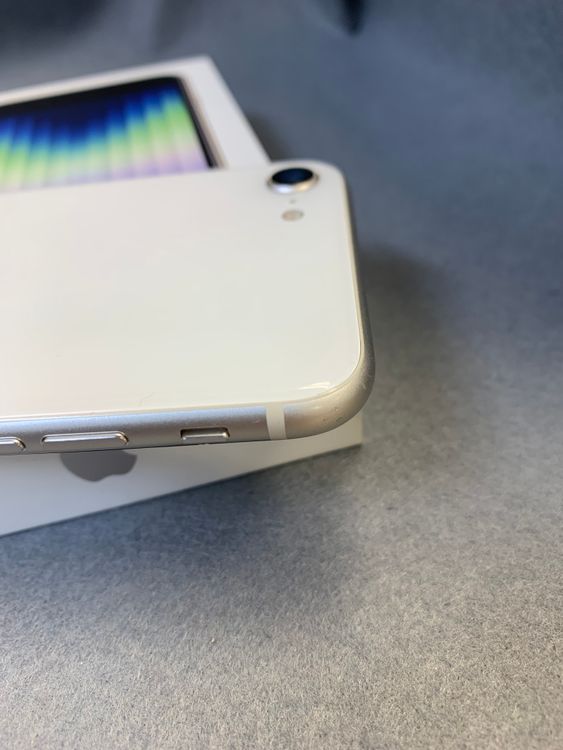 ���ʡ������ǡ�SIM�ե꡼��iPhoneSE ��3���塡 64GB �ߥåȥ饤�ȿ�