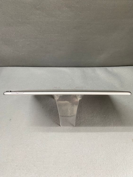���� ������  iPad Pro 10.5 ����� 64GB ���ڡ������쥤��