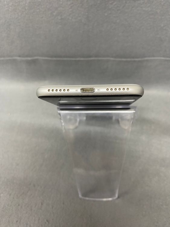 ���� ������ SIM�ե꡼iPhoneSE ��2���� 64GB �ۥ磻�ȿ�