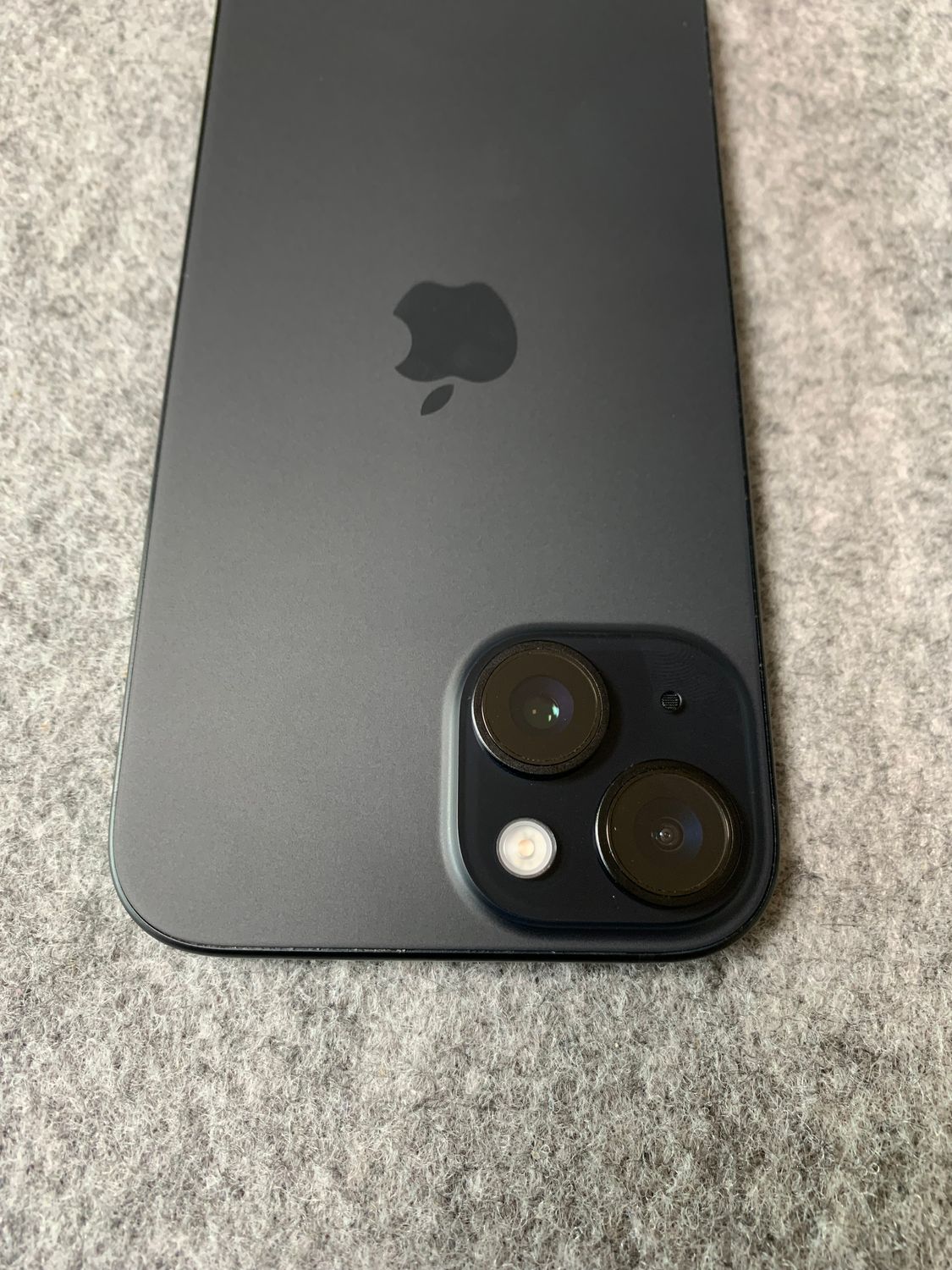 ムスビー｜新品同様 お得 国内版 simフリー iPhone15 128GB ブラック色 