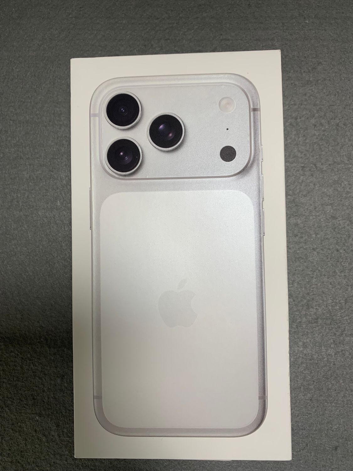 未使用品✨iPhone17pro 256GB シルバー SIMフリー 新品・未使用】iPhone 17 pro｜256gb｜SIMフリー iPhone 17 Pro 【新品 未