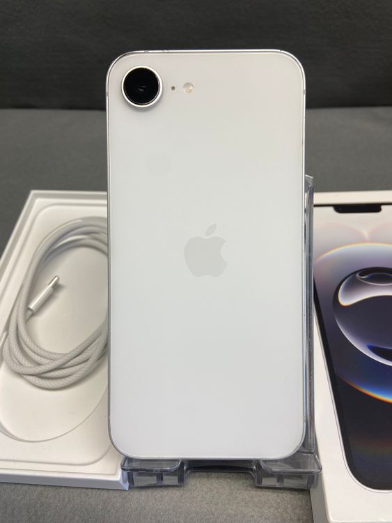 ��š������ǡ�sim�ե꡼��iPhone16e 128GB �Хåƥ꡼100%