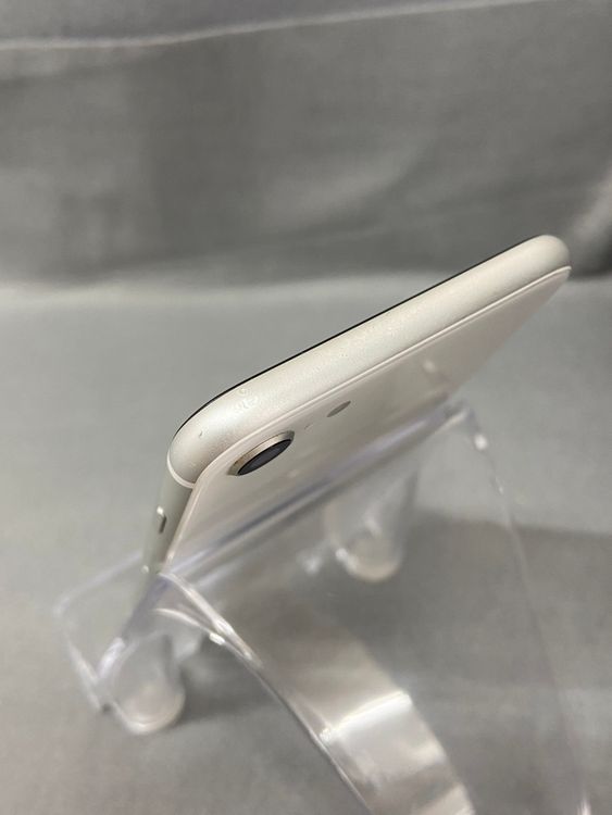 ���� ������ SIM�ե꡼��iPhoneSE ��2���� 64GB �ۥ磻�ȿ�