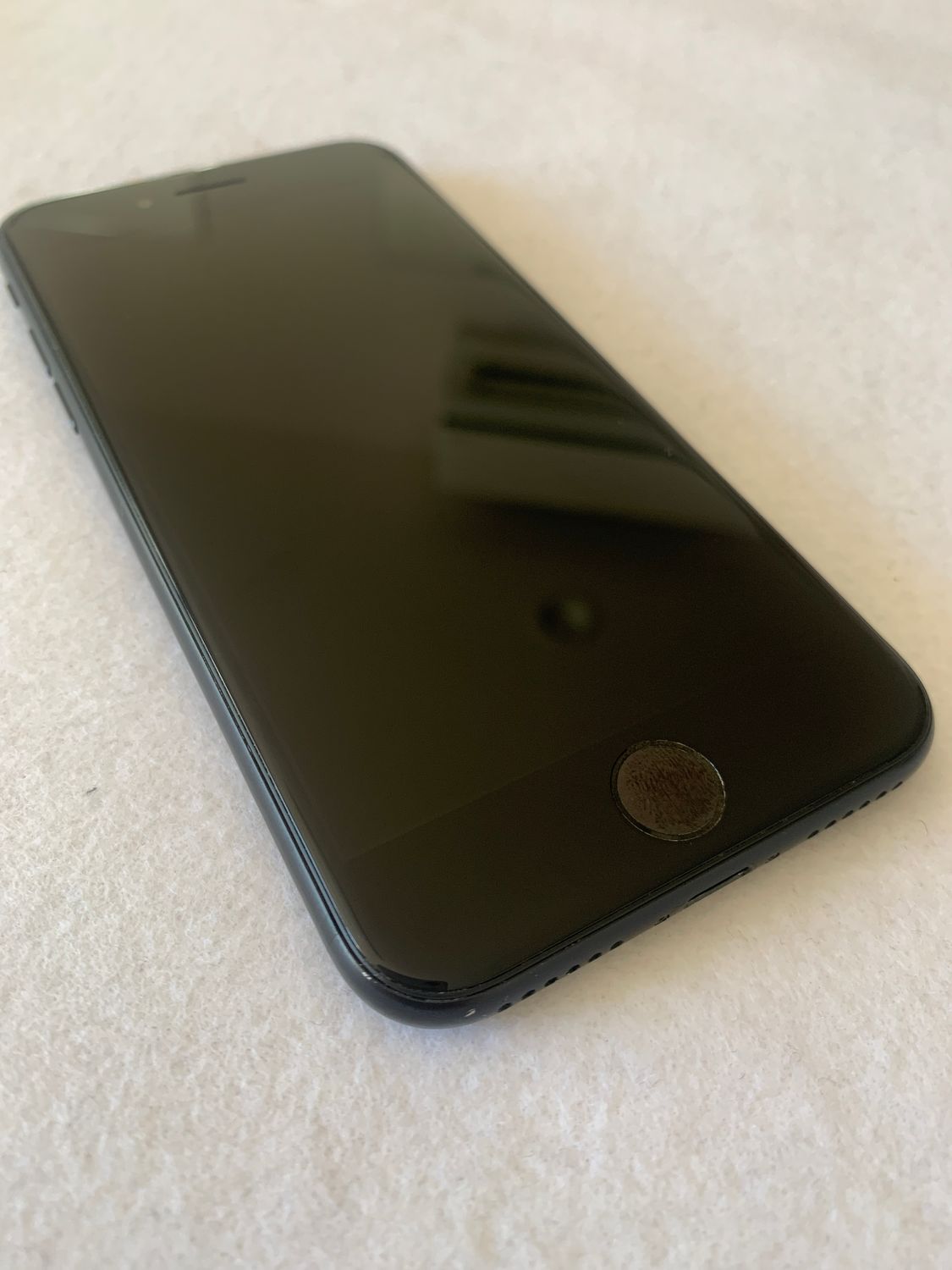 ムスビー｜美品 国内版 simフリー iPhoneSE 第2世代 256GB 訳あり 