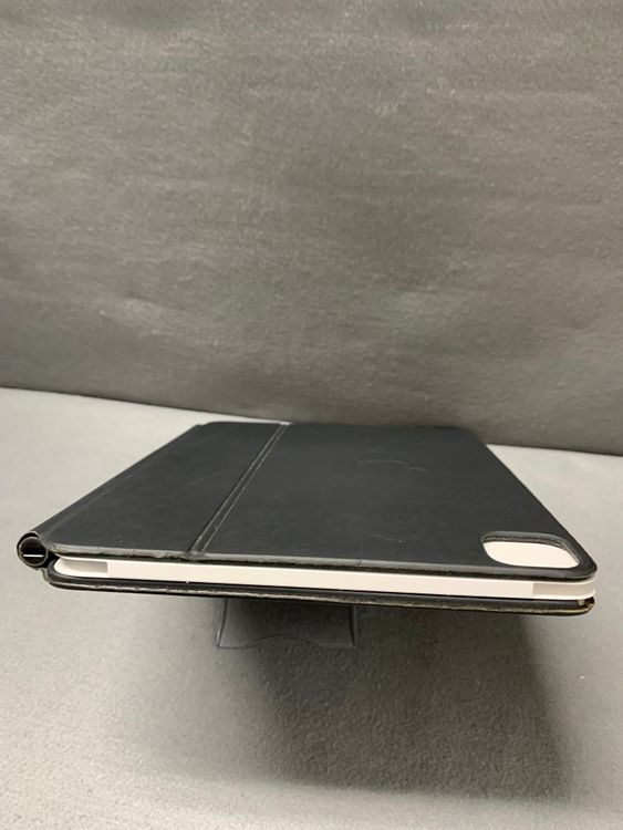 ��� Apple������ Magic Keyboard iPad Pro 11����� �֥�å���