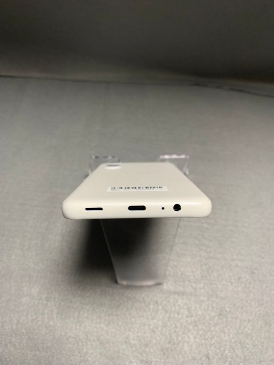 ĶʡǡSIMե꡼arrows We 64GB ۥ磻ȿ